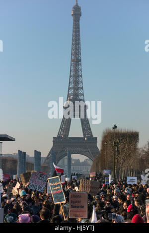 Paris, France. 21st Jan, 2017. Paris, France, January 21st 2015, Women's march against Trump Credit: B.O'Kane/Alamy Live News Stock Photo