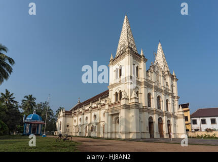 Santa Cruz Cathedral Basilica, Fort Kochi, Kochi, Cochin, Kerala, India Stock Photo