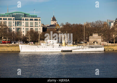 HQS Wellington, home of the Honourable Company of Master Mariners, moored at Temple Stairs, Victoria Embankment, London WC2 Stock Photo