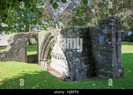 Abbey Cloister ruins by St Eustachius' Parish Church, Plymouth Road, Tavistock, Devon, England, United Kingdom Stock Photo