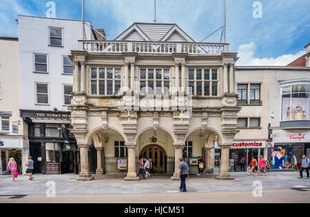 Great Britain, South West England, Devon, Exeter, Exeter Guildhall, one of the oldest municipal buildings in England still in use Stock Photo
