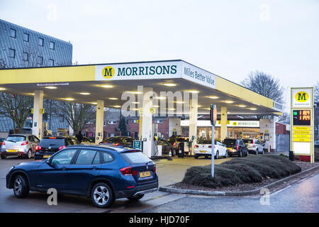 London, UK. 23rd January, 2017. A Morrisons supermarket petrol station in Peckham, South London. Trade union Unite, which represents drivers who deliver petrol to 55 Morrisons petrol stations in London, the South-East and East Anglia, is currently balloting for industrial action following a dispute over a driver’s ‘docked’ £5,200 pay. Credit: Mark Kerrison/Alamy Live News Stock Photo