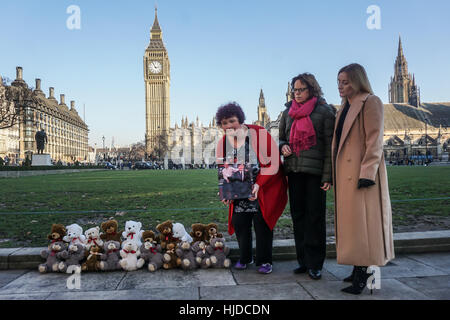 Downing Street, London, UK. 24th Jan, 2017. 38 Degrees in the first year since the Women's Aid's holds a ‘Child First Campaign' Twenty Child Homicides with Speaker Claire Throssell - whose own children were killed by her abusive ex-husband - is leading the Child First petitions been signed by over 40,000 supporter in Downing Street, London, UK. by Credit: See Li/Alamy Live News Stock Photo