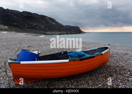 Grey sky over Chesil Cove, Portland,Dorset,UK Stock Photo