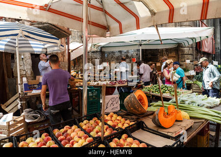 Ballarò market, Palermo, Sicily, Italy Stock Photo