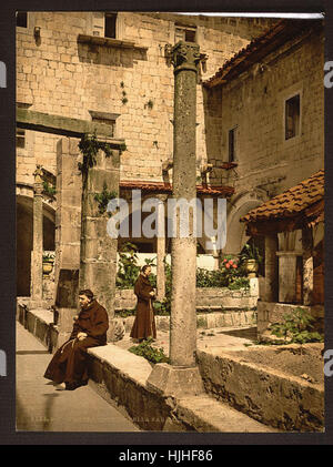 Cortile della farmacia de Franciscani, Ragusa, Sicily, Italy  - Photochrom XIXth century Stock Photo