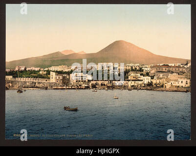 Mount Vesuvius, with Torre de Creco (i.e. Greco), Naples, Italy  - Photochrom XIXth century Stock Photo
