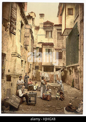 Old Venetian courtyard, Venice, Italy  - Photochrom XIXth century Stock Photo