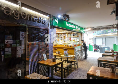 Tapas Alley in Benidorm Old Town, owner setting up for the day Stock Photo