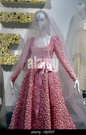 Wedding Dress 1992 Hubert de Givenchy ( Couturier ) France Stock Photo