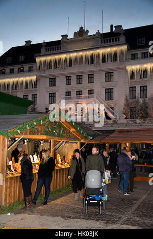 Denmark, Copenhagen, Kongens Nytorv, Hotel, d’Angleterre, nutcracker themed Christmas decorations on façade Stock Photo