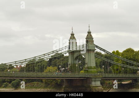 View to Hammersmith Bridge London from the tow path at Fulham Reach Stock Photo