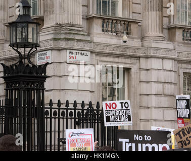 London, UK. 4th February, 2017. Ouside the entrance to Downing Street,  at  the anti-Trump demonstration in London Credit: Ian Davidson/Alamy Live News Stock Photo