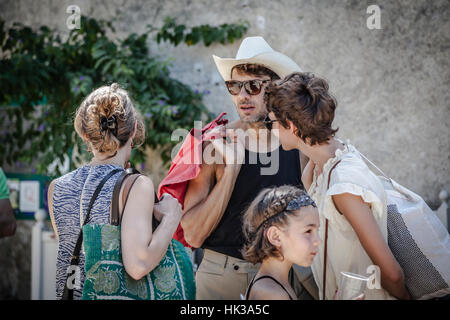 People outside of the Villandry Castle, waiting for a wedding Stock Photo