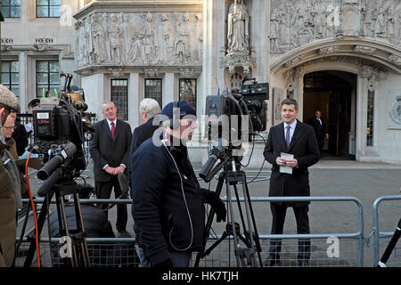 MP Hillary Benn l. interview & camera crew film outside  Supreme Court building after Article 50 ruling in favor of Parliament London UK  KATHY DEWITT Stock Photo