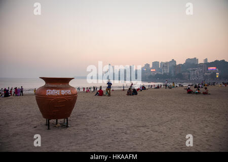 Sunset on Chowpatty Beach, Mumbai (Bombay), India. Stock Photo