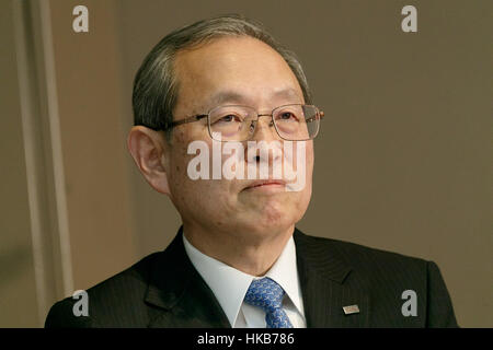 Tokyo, Japan. 27th Jan, 2017. Toshiba Corp. President Satoshi Tsunakawa attends a news conference at the company headquarters on January 27, 2017, Tokyo, Japan. Toshiba announced plans to split off part of its core memory chip business (excluding the image sensor business) to raise money in the face of excessive debt generated by its US nuclear business. The announcement came after Toshiba's board approved the decision earlier on Friday, January 27. Credit: Rodrigo Reyes Marin/AFLO/Alamy Live News Stock Photo