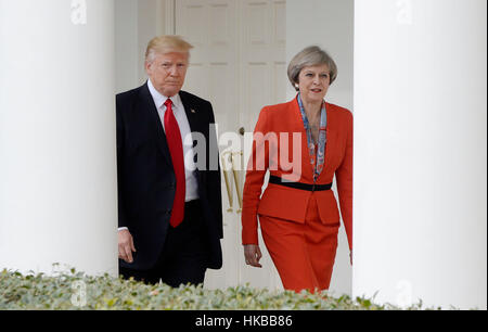 Washington DC, USA. 27th January 2017. United States President Donald Trump and Prime Minister Theresa May of the United Kingdom walk the colonnade of the White House in Washington, D.C, January 27, 2017.  Credit: MediaPunch Inc/Alamy Live News Stock Photo