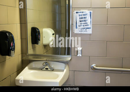 Findlay, Ohio - A sign warns against drinking the water at a rest area on Interstate 75. Stock Photo