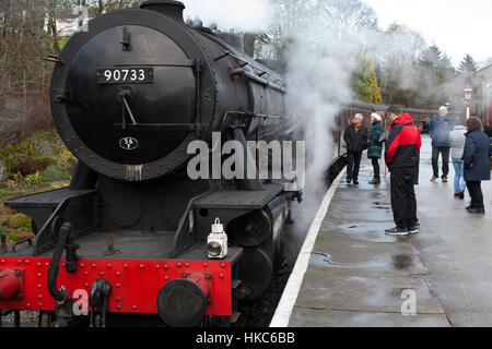 Steam locomotive 90733 on the Keighley & Worth Valley Railway, Oxenhope, West Yorkshire Stock Photo