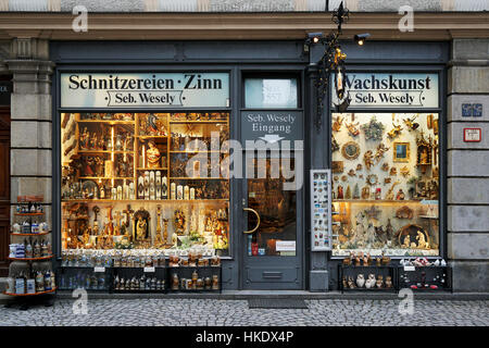 Shop with devotional objects and souvenirs, St. Peter's Square, Munich, Bavaria, Germany Stock Photo