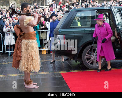 Queen Elizabeth II arrives at the Fiji Exhibition at the Sainsbury Centre for Visual Arts at the University of East Anglia, Norwich. Stock Photo