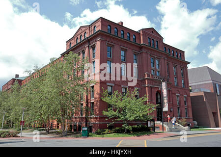 Peabody Museum, Divinity Avenue, Harvard University, Boston, Cambridge, MA, United States. Stock Photo