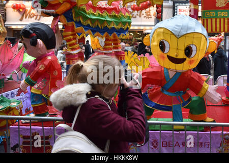 Shaftsbury Avenue, London, UK. 29th January 2017. Floats on Shaftsbury Avenue for the Year of the Rooster. Credit: Matthew Chattle/Alamy Live News Stock Photo