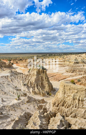 Spectacular eroded rock formations of the Lunette, Mungo National Park, New South Wales, Australia Stock Photo