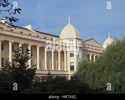 University of London Business School, in historic mansion overlooking Regent's Park Stock Photo