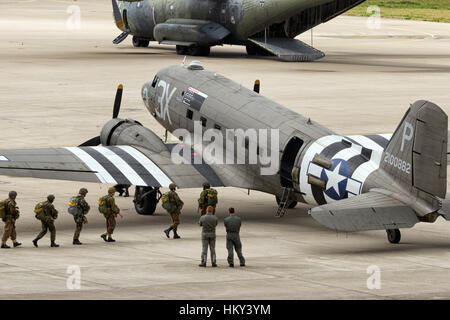 EINDHOVEN, THE NETHERLANDS - SEP 17, 2016: Paratroopers entering a Dakota DC-3 plane for a jump at the Market Garden Memorial. Stock Photo