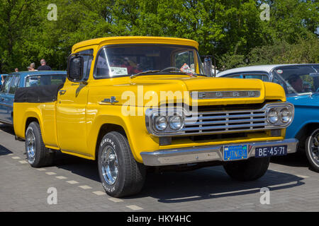 1959 Ford F100 Pickup truck Stock Photo