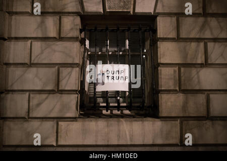 London, UK. 30th Jan, 2017. 'Dump Trump' banner at Whitehall. Credit: Aimvphotography/Alamy Live News Stock Photo