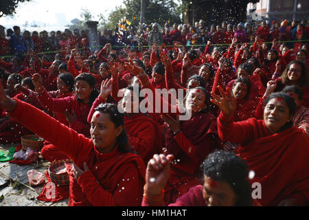 Kavre, Nepal. 31st Jan, 2017. Nepalese Hindu devotees cross a temporary ...