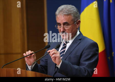 Bucharest, Romania. 31st Jan, 2017. Romanian Minister of Public Finance, Viorel Stefan, speaks at a press conference. Credit: Gabriel Petrescu/Alamy Live News Stock Photo