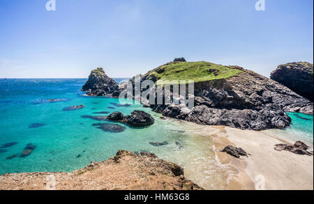 Great Britain, South West England, Cornwall, Lizard Peninsula, Kynance Cove Beach and Asparagus Island Stock Photo