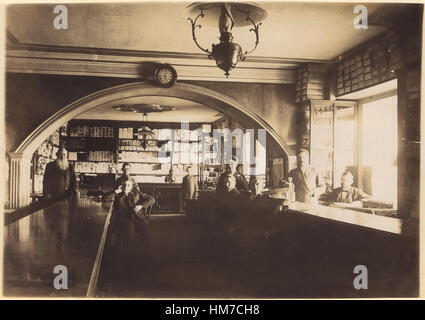 Pharmacy, 1900 Stock Photo: 134992197 - Alamy