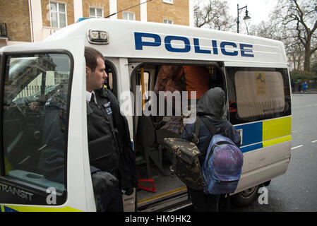 London, UK, 19th March 2022. Demonstrators gathered outside a mansion in  Holland Park owned by Russian oligarch Vladimir Yevtushenkov (aka  Evtushenkov), owner of Kronshtadt, part of Sistema Group, which the  protesters say