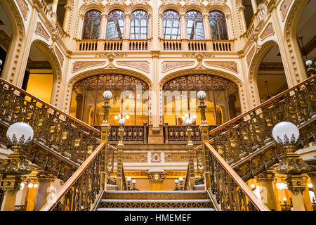 The Palacio de Correos de Mexico (Postal Palace of Mexico City) also ...