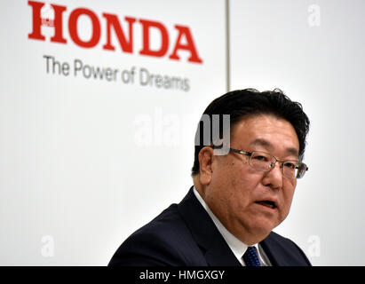 Tokyo, Japan. 3rd Feb, 2017. Executive Vice President Seiji Kuraishi of Japans Honda Motor Co., reports the automakers earnings for the third quarter of fiscal year 2017 in Tokyo on Friday, February 3, 2017. For fiscal 2016,?Honda?raised its group net profit outlook to?545 billion yen, up 58.2 percent from a year earlier. Credit: Natsuki Sakai/AFLO/Alamy Live News Stock Photo