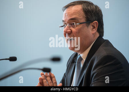 Duesseldorf, Germany. 03rd Feb, 2017. The state chairman of the North Rhine-Westphalia CDU (Christian Democratic Union), Armin Laschet, answers questions during a press conference in Duesseldorf, Germany, 03 February 2017. Laschet spoke on the political situation in the country one hundred days before the North Rhine-Westphalia state parliamentary elections. Photo: Federico Gambarini/dpa/Alamy Live News Stock Photo