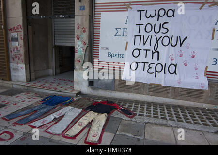 Athens, Greece. 3rd Feb, 2017. Protesters hold banners and shout slogans against closed borders and migration policies. Leftists and human rights activists gathered outside the Ministry of Migration Policy, demonstrating against the current living conditions in refugee camps and the recent deaths at Lesvos and Samos islands. Credit: Nikolas Georgiou/ZUMA Wire/Alamy Live News Stock Photo