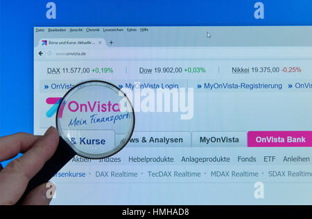 Onvista Website Internet Bildschirm Lupe Hand Stock Photo Alamy