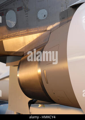 Pratt & Whitney PW4000 engine-exhaust engine-pylon Airbus A330-200F ...