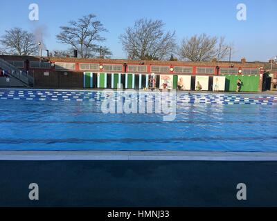 charlton lido heated