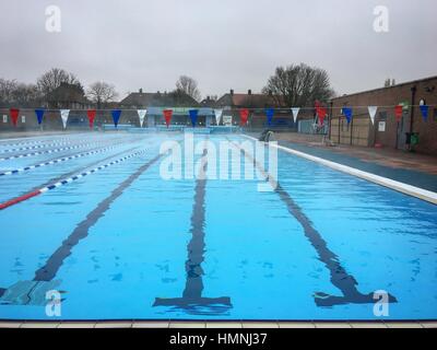 charlton lido heated