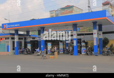 Petrolimex petrol gas station in Hanoi Vietnam. Petrolimex is a petroleum and natural gas industry group in Vietnam Stock Photo