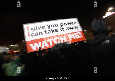 Romania. 5th Feb, 2017. Over 300,000 people rallied against the proposal by the government to ease anti-graft legislation. Recently the ruling Social Democratic Party (PSD) party has proposed legislation which would result in the pardoning of numerous government officials escaping prosecution for corruption including the head of the ruling party Liviu Dragnea. Credit: Willem Arriens/Alamy Live News Stock Photo