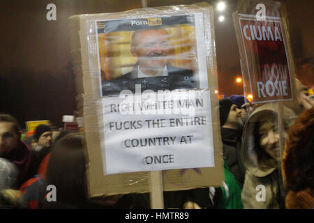 Romania. 5th Feb, 2017. Over 300,000 people rallied against the proposal by the government to ease anti-graft legislation. Recently the ruling Social Democratic Party (PSD) party has proposed legislation which would result in the pardoning of numerous government officials escaping prosecution for corruption including the head of the ruling party Liviu Dragnea. Credit: Willem Arriens/Alamy Live News Stock Photo