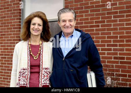 Hazleton, Us. 02nd Feb, 2017. The 62 year old Jen Sloot and her husband Lex smile in Hazleton, Pennsylvania, US. The city has many citizens of Latin American descent. It sits within a district where resident overwhelmingly voted for the Republican Donald Trump. Photo: Maren Hennemuth/dpa/Alamy Live News Stock Photo